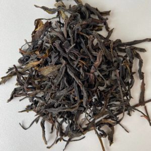 ФХДЦ сильной прожарки, рассыпной чай, крупный план листа